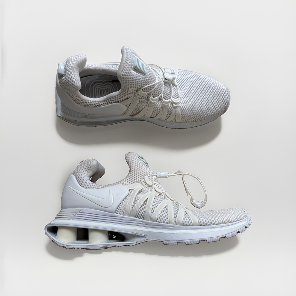 Nike Womens Shox Gravity AQ8554-100 White Running Shoes Sneakers Size 9